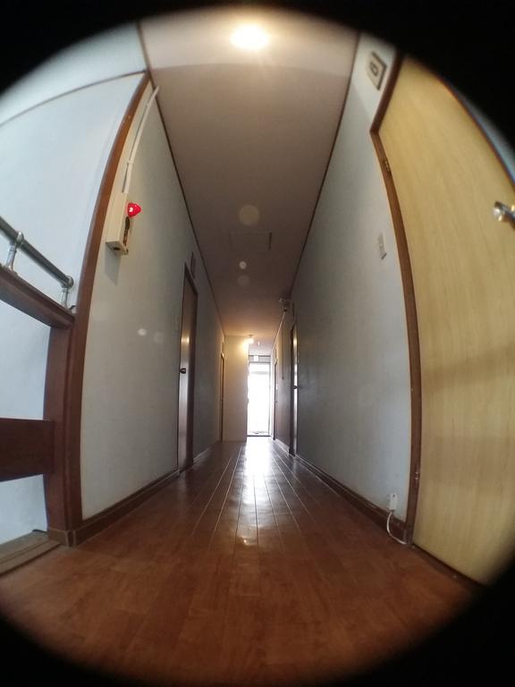 Guesthouse Base Okinawa Наха Экстерьер фото